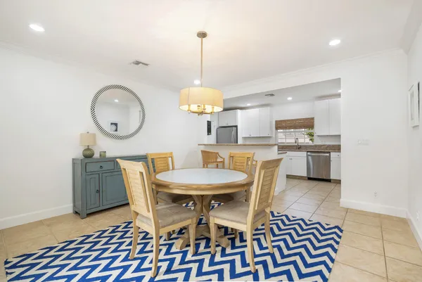 $25,000 | 230 Osceola Way, Palm Beach, FL 33480