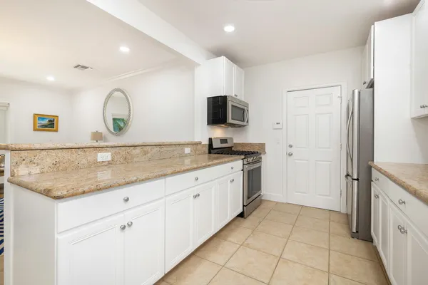 $25,000 | 230 Osceola Way, Palm Beach, FL 33480