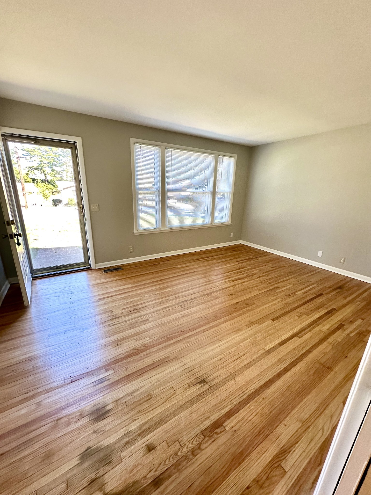 517 May Drive Madison, TN 37115 - Photo 3 of 19