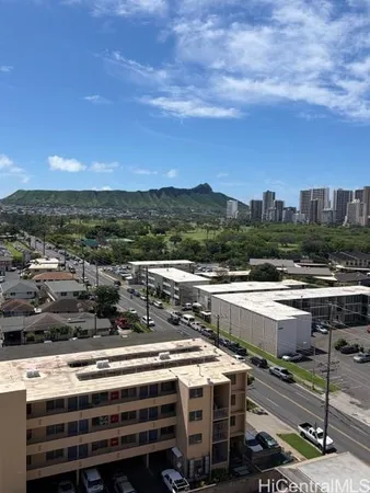$2,200 | 2542 Date Street, Unit 905, Honolulu, HI 96826