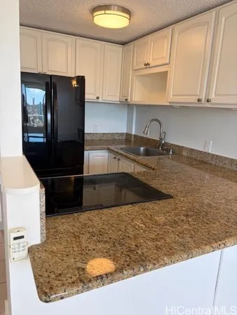 $2,200 | 2542 Date Street, Unit 905, Honolulu, HI 96826