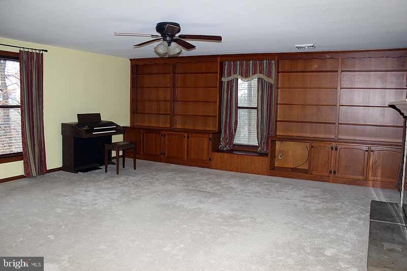 2740 Spring Valley Road Lancaster, PA 17601 - Photo 10 of 24 Gallery Image 10