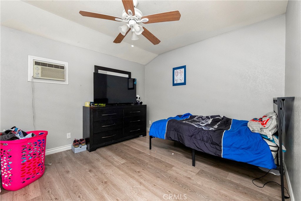 45046 18th Street West Lancaster, CA 93534 - Photo 11 of 23
