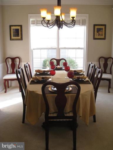 2456 Arctic Fox Way Reston, VA 20191 - Photo 7 of 26 Dining Room