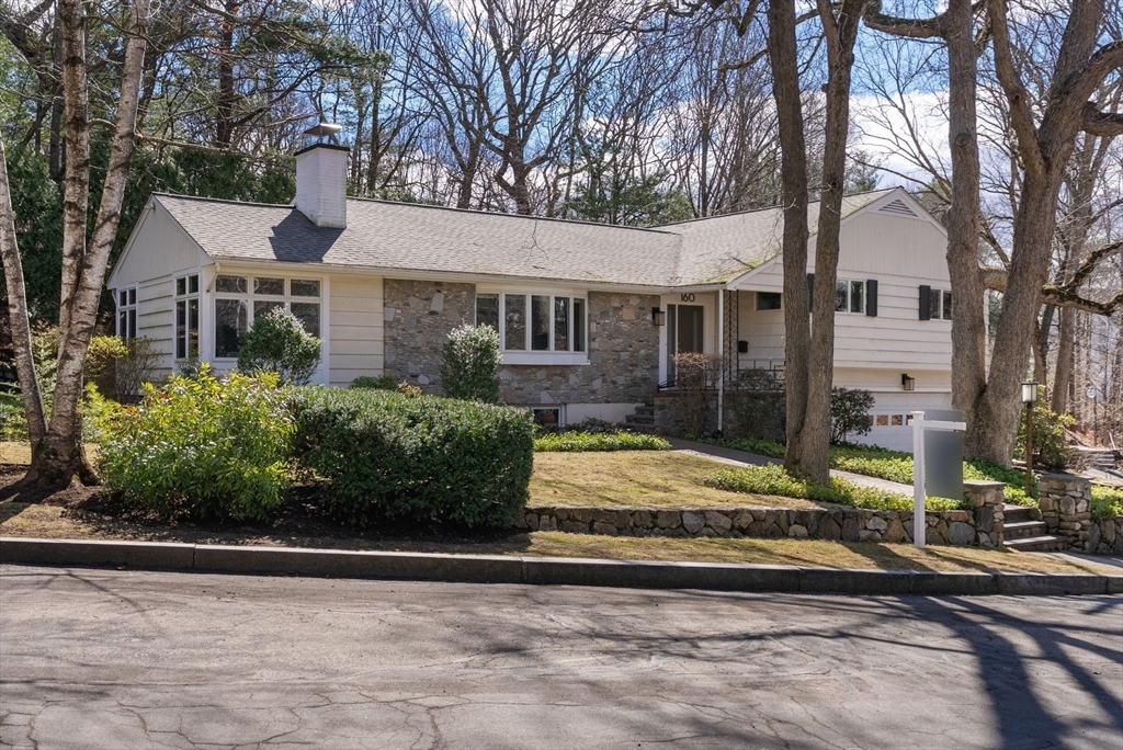 160 Varick Road Newton, MA 02468 - Photo 2 of 42