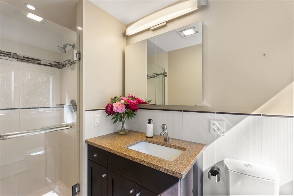 160 Varick Road Newton, MA 02468 - Photo 22 of 42