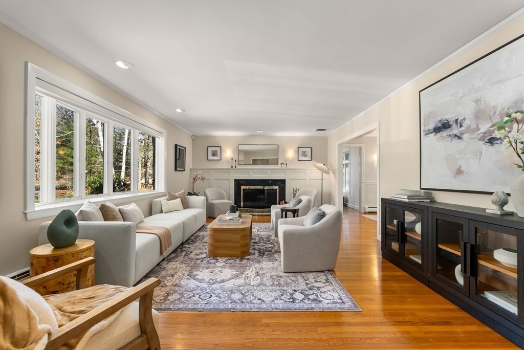160 Varick Road Newton, MA 02468 - Photo 6 of 42