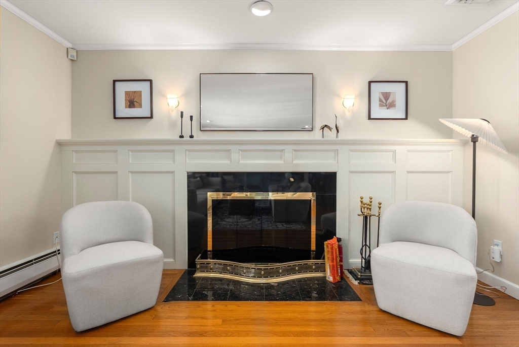 160 Varick Road Newton, MA 02468 - Photo 7 of 42
