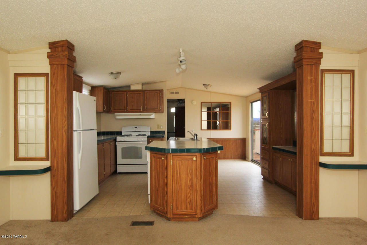 11058 West Kushmaul Road Tucson, AZ 85735 - Photo 4 of 21 Gallery Image 4
