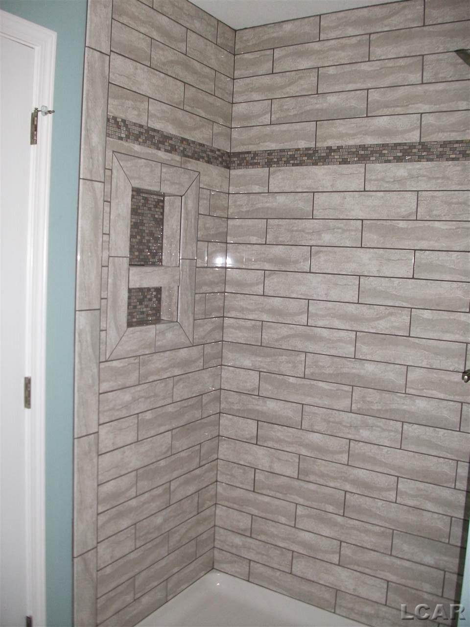 1615 Rivers Edge Court, Unit 14B Adrian, MI 49221 - Photo 11 of 18 Gallery Image 11