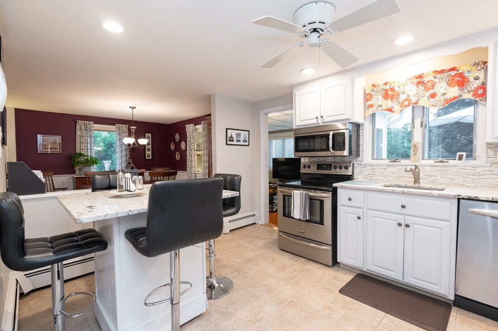 22 Cherry Hill Avenue Salem, MA 01970 - Photo 13 of 41