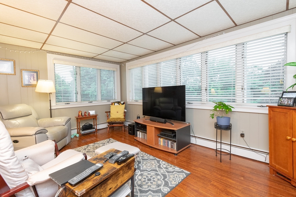 22 Cherry Hill Avenue Salem, MA 01970 - Photo 14 of 41