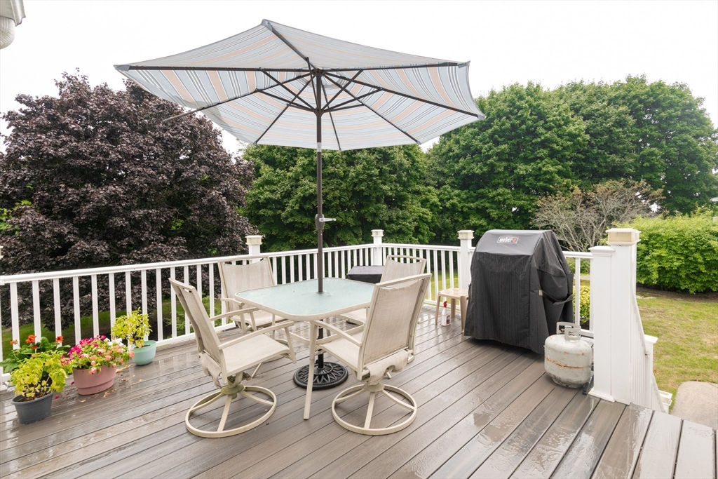 22 Cherry Hill Avenue Salem, MA 01970 - Photo 16 of 41