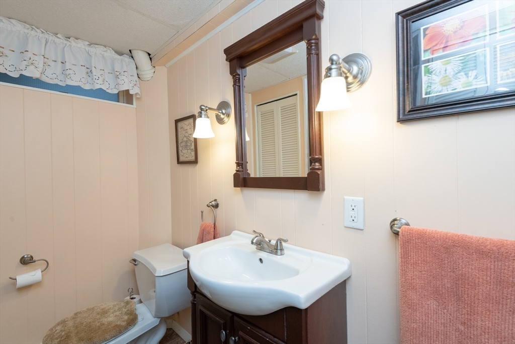 22 Cherry Hill Avenue Salem, MA 01970 - Photo 27 of 41