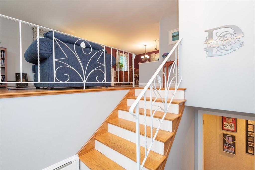 22 Cherry Hill Avenue Salem, MA 01970 - Photo 5 of 41