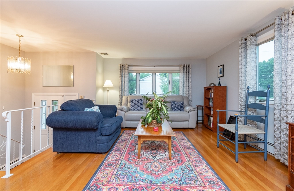 22 Cherry Hill Avenue Salem, MA 01970 - Photo 7 of 41