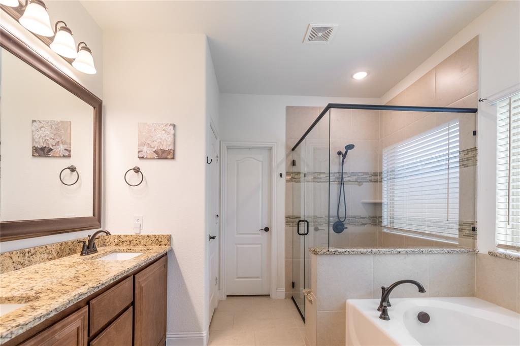1013 Timber Ridge Drive Justin, TX 76247 - Photo 12 of 40