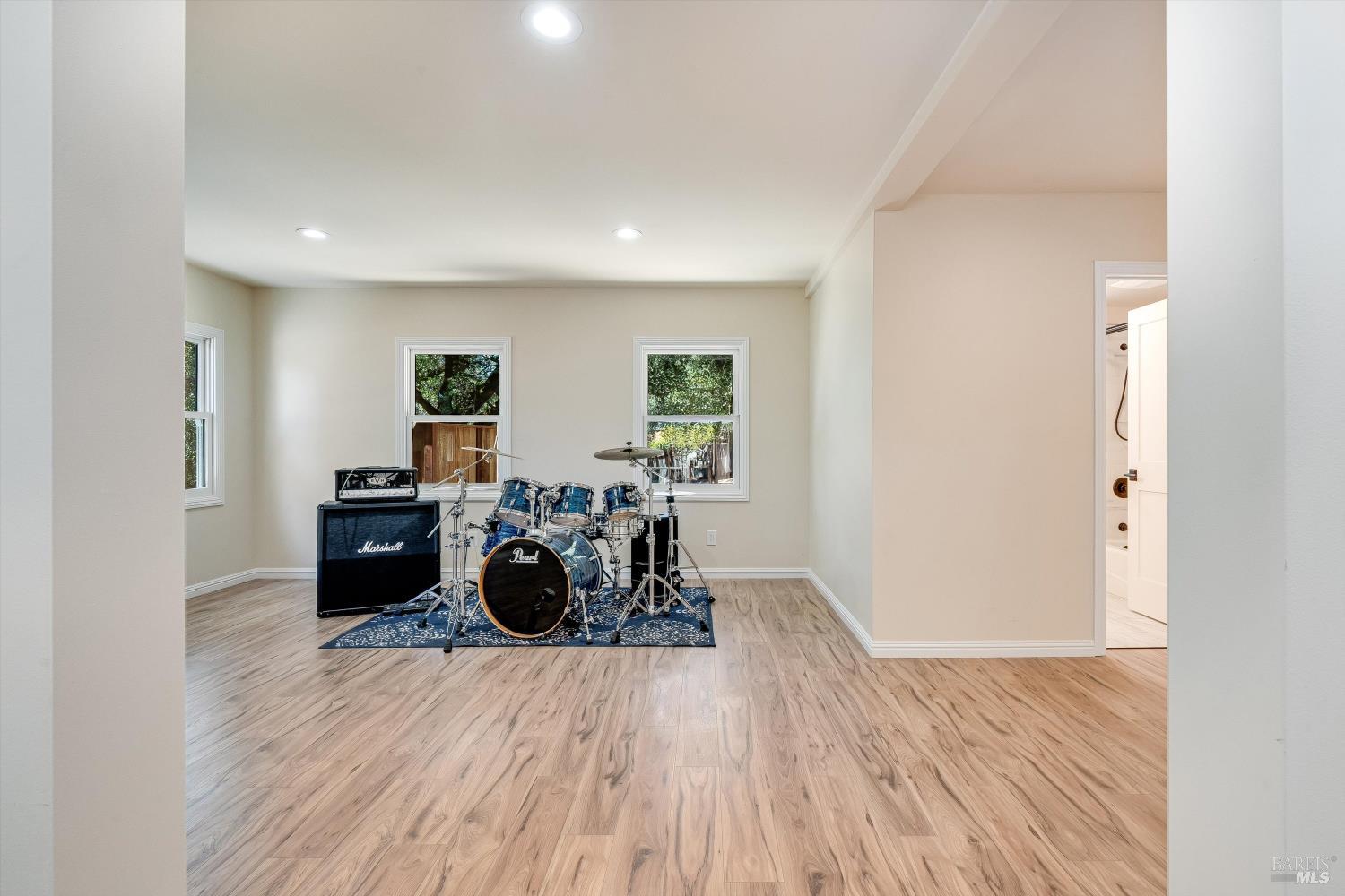 9342 Chalk Hill Road Healdsburg, CA 95448 - Photo 15 of 66