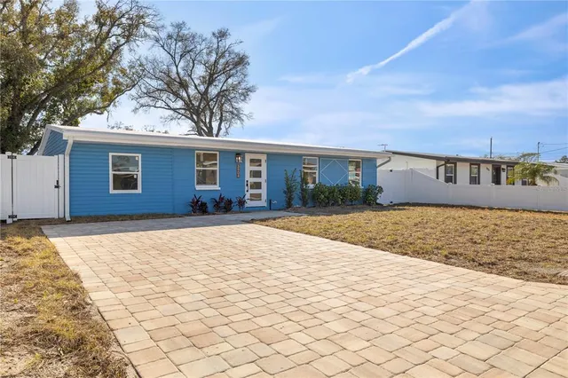 a house view with a outdoor space