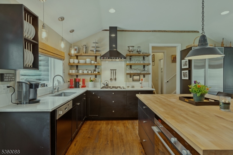 8 Boulder Hill Road Califon, NJ 07830 - Photo 2 of 18