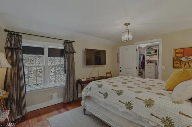 $1,500,000 | 8 Boulder Hill Road, Califon, NJ 07830