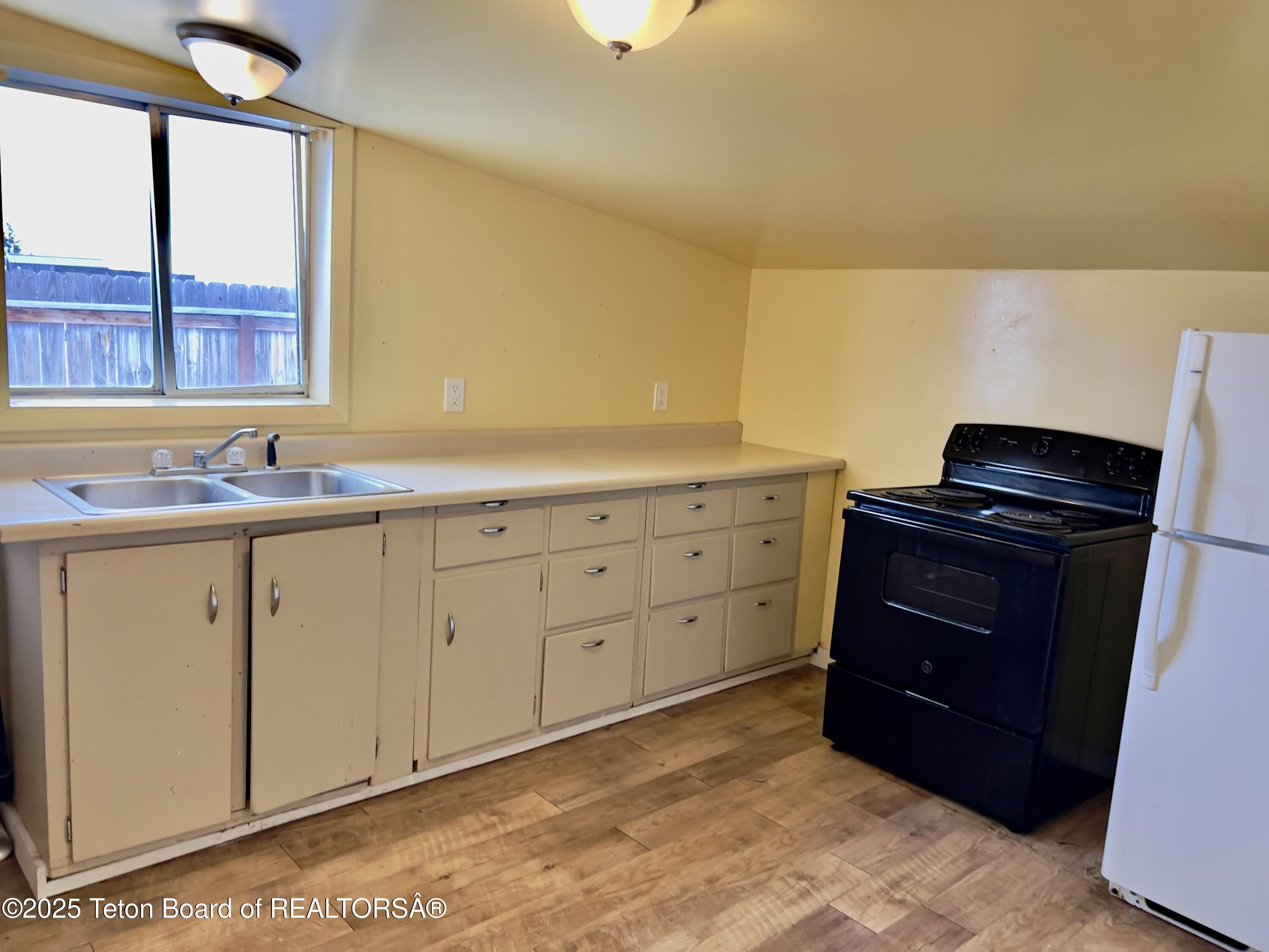 7955 South Highway 33 Victor, ID 83455 - Photo 20 of 26 Unit 2 Kitchen