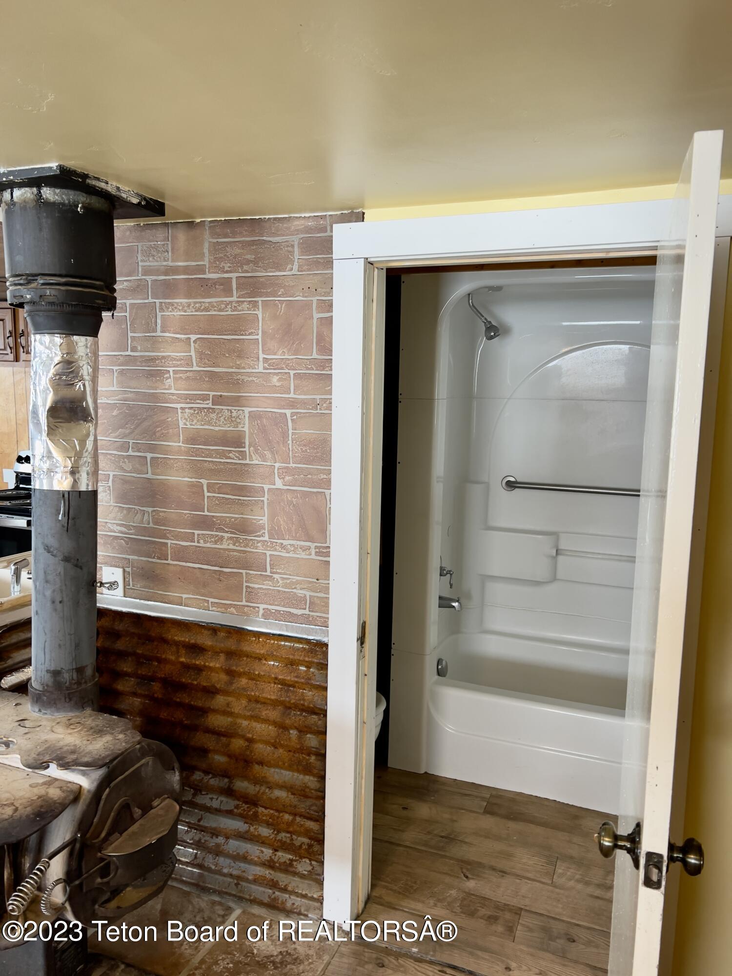 7955 South Highway 33 Victor, ID 83455 - Photo 10 of 26 Unit 1 Bathroom