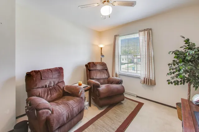 $345,900 | 1707 Valley Court, Schererville, IN 46375