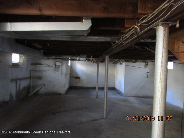24 Sunset Road Brick, NJ 08723 - Photo 15 of 15 a view of an empty room