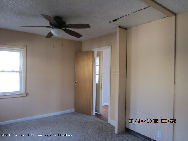 24 Sunset Road Brick, NJ 08723 - Photo 8 of 15 a view of an empty room