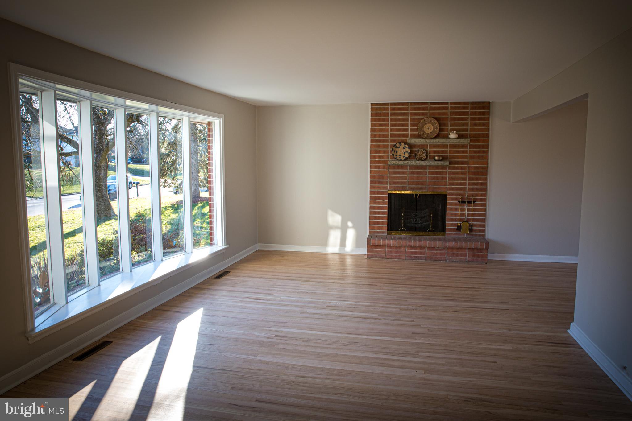 7756 Clements Road Wyncote, PA 19095 - Photo 4 of 26 Gallery Image 4