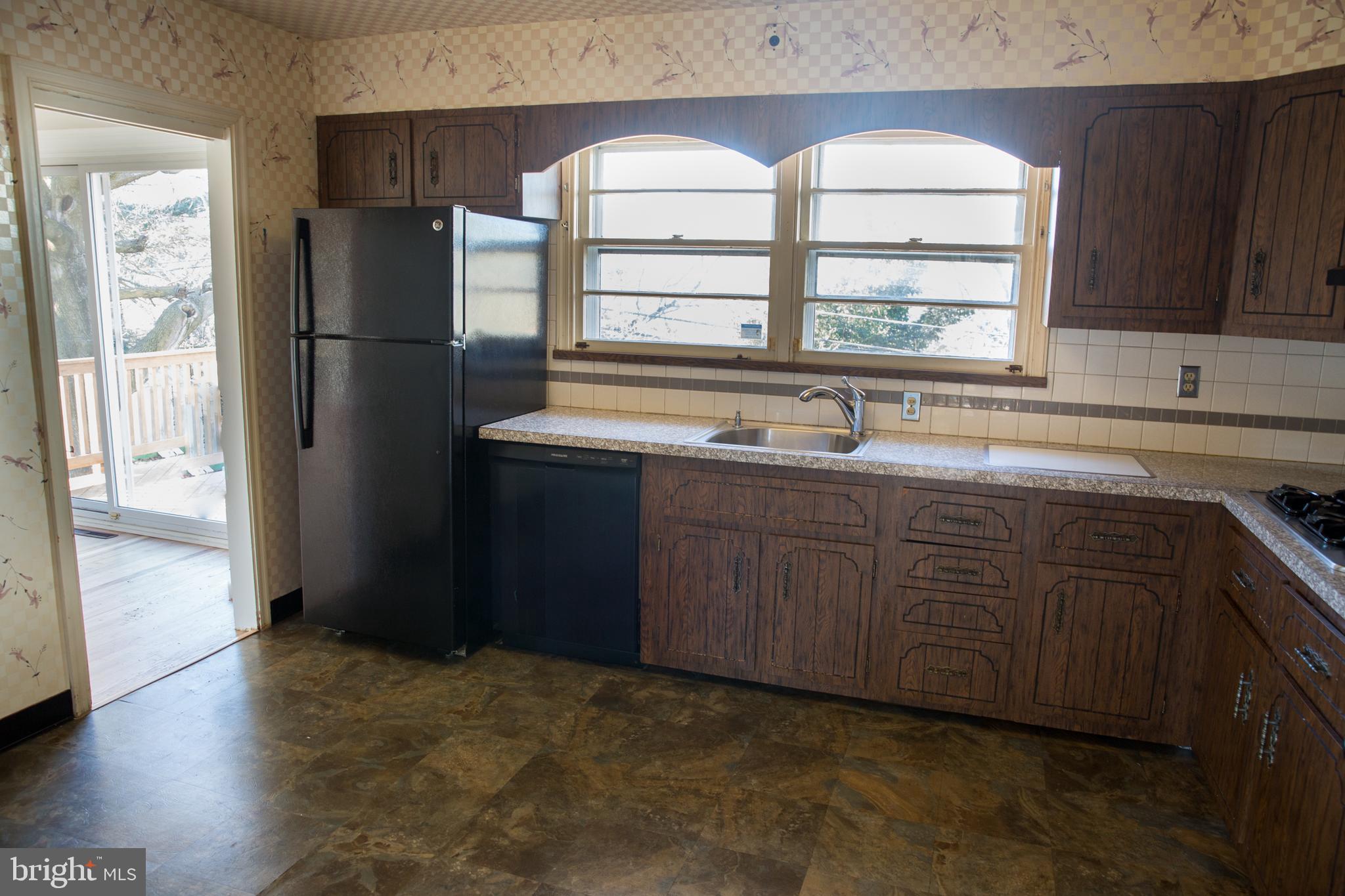 7756 Clements Road Wyncote, PA 19095 - Photo 6 of 26 Gallery Image 6