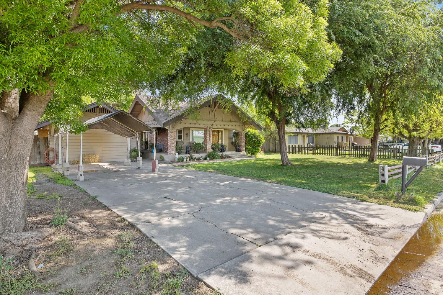 300 North Berry Road Tipton, CA 93272 - Photo 2 of 49