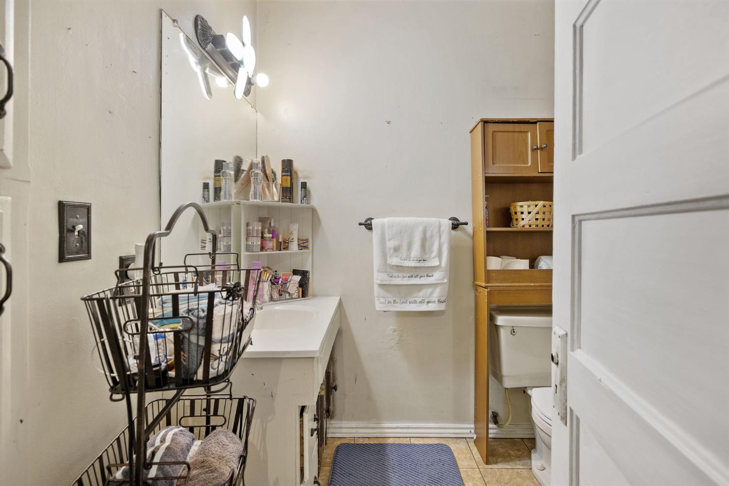 300 North Berry Road Tipton, CA 93272 - Photo 24 of 49