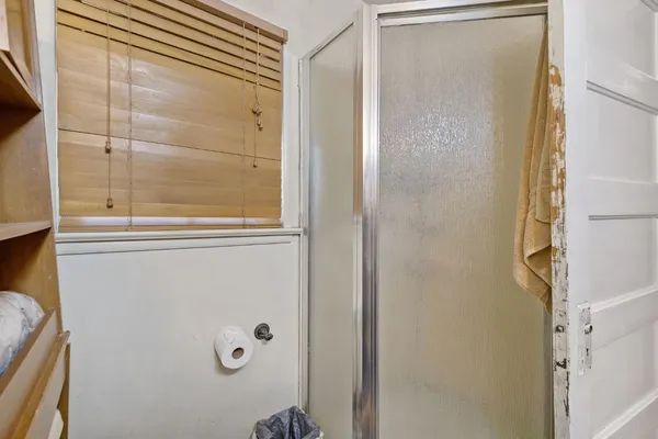 $300,000 | 300 North Berry Road, Tipton, CA 93272