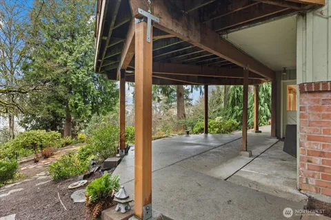 $1,370,000 | 11904 Lakeside Avenue Northeast, Seattle, WA 98125