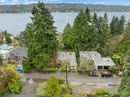$1,370,000 | 11904 Lakeside Avenue Northeast, Seattle, WA 98125