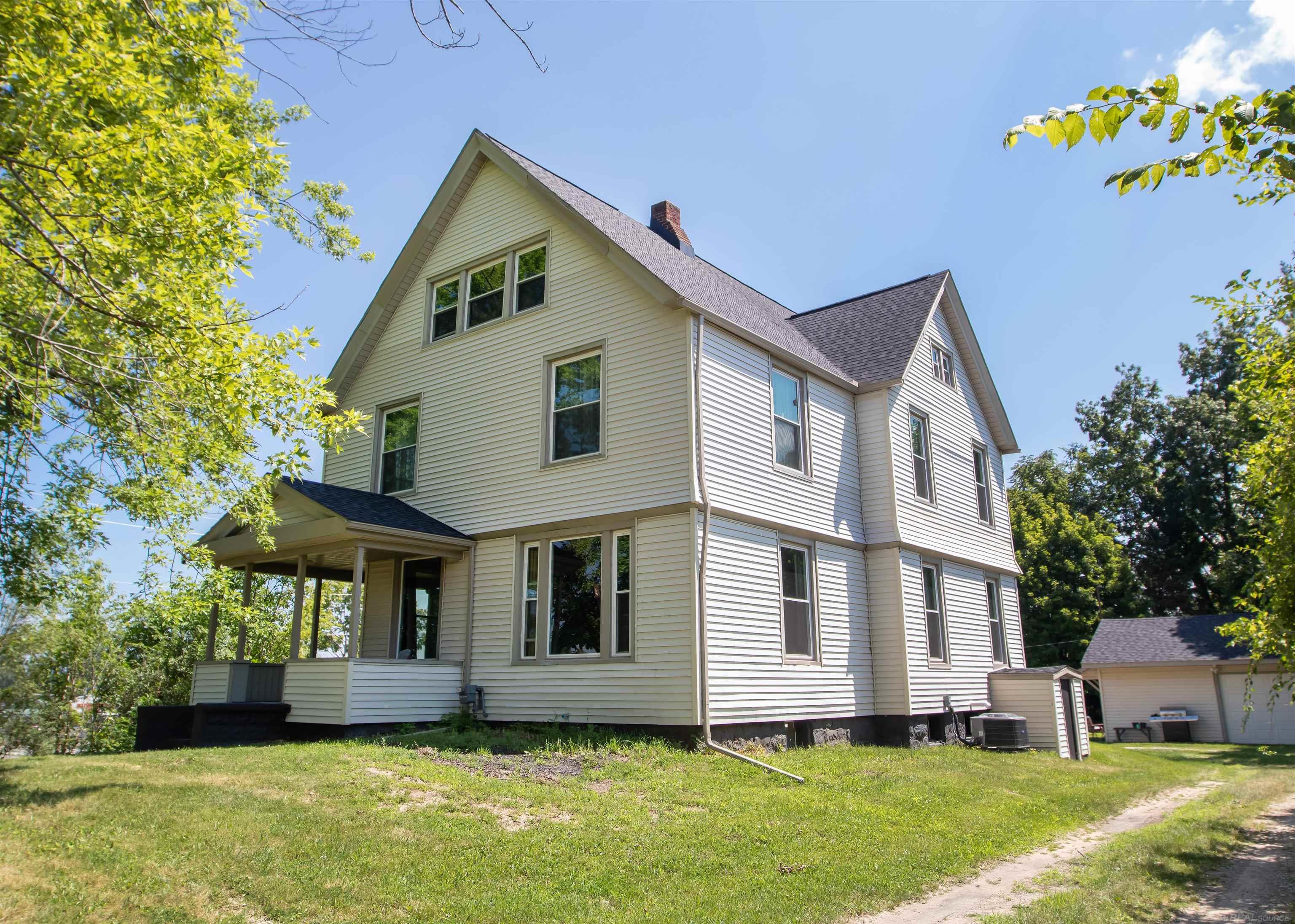 205 South Dettman Road Jackson, MI 49203 - Photo 1 of 13 Gallery Image 1