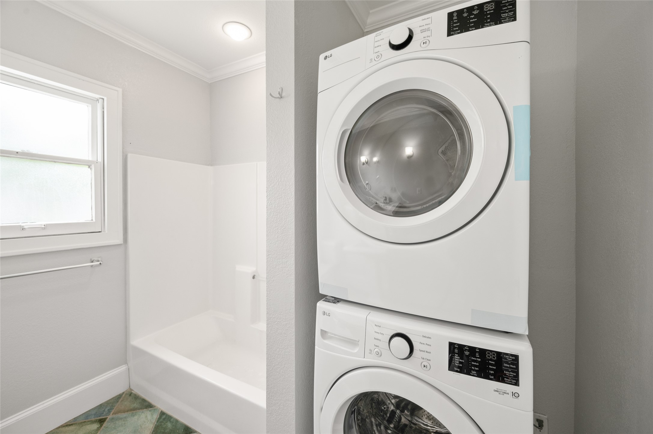 334 East 24th Street Houston, TX 77008 - Photo 16 of 26