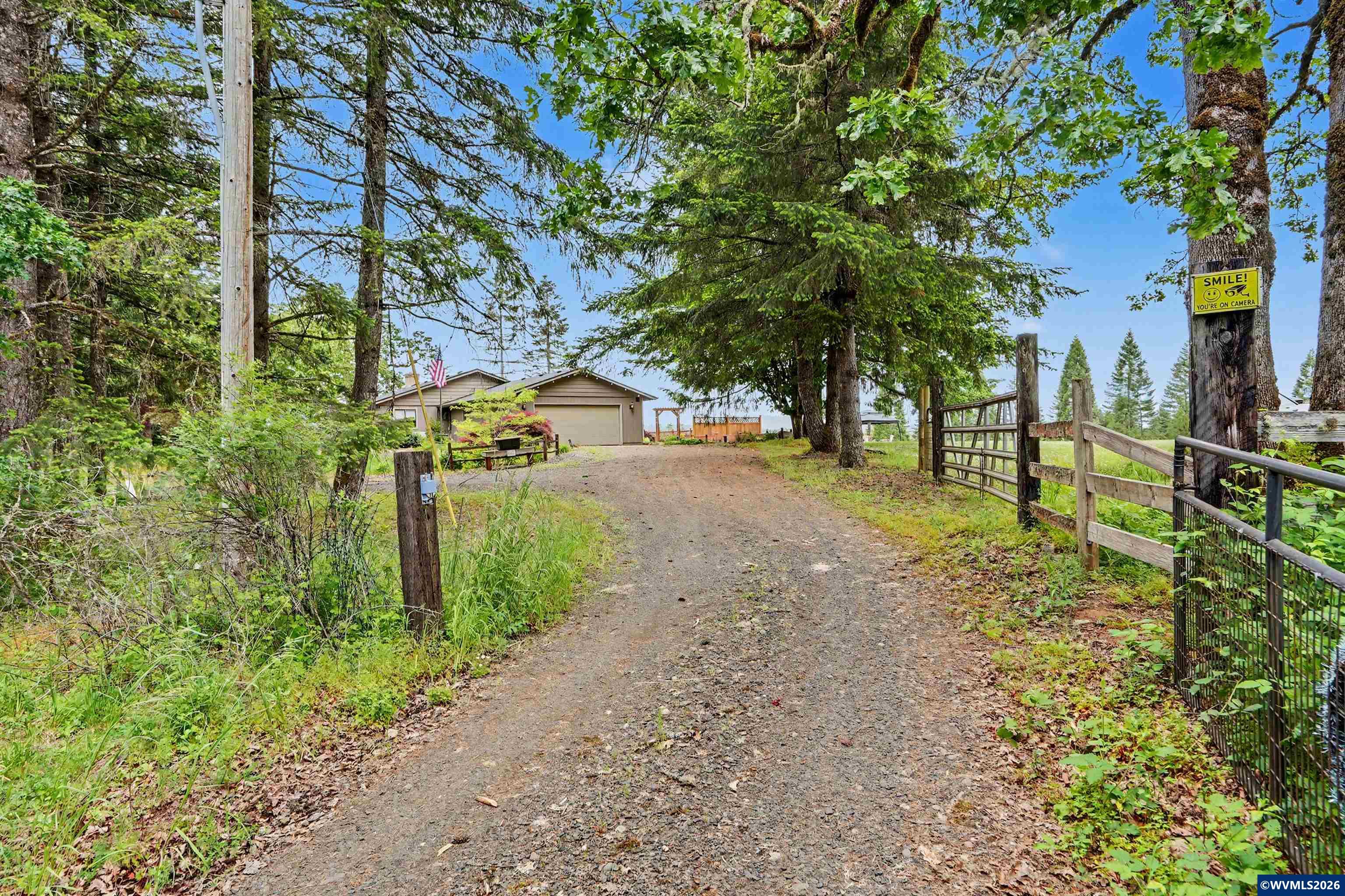 15991 Oakdale Road Dallas, OR 97338 - Photo 4 of 50