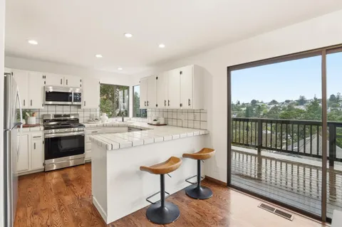 $1,970,000 | 1816 Oak Knoll Drive, Belmont, CA 94002