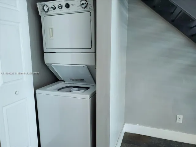 $2,750 | 60 Southwest 13th Street, Unit 2022, Miami, FL 33130