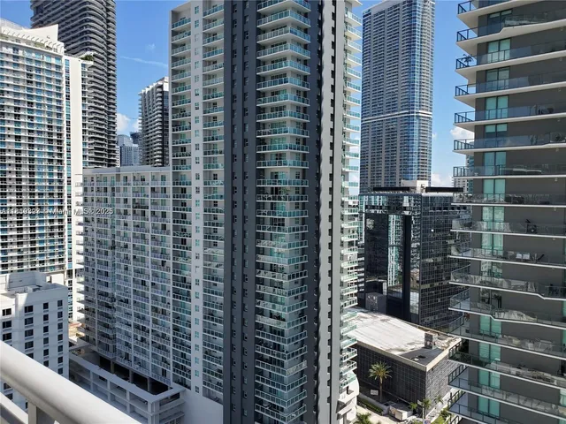 $2,750 | 60 Southwest 13th Street, Unit 2022, Miami, FL 33130