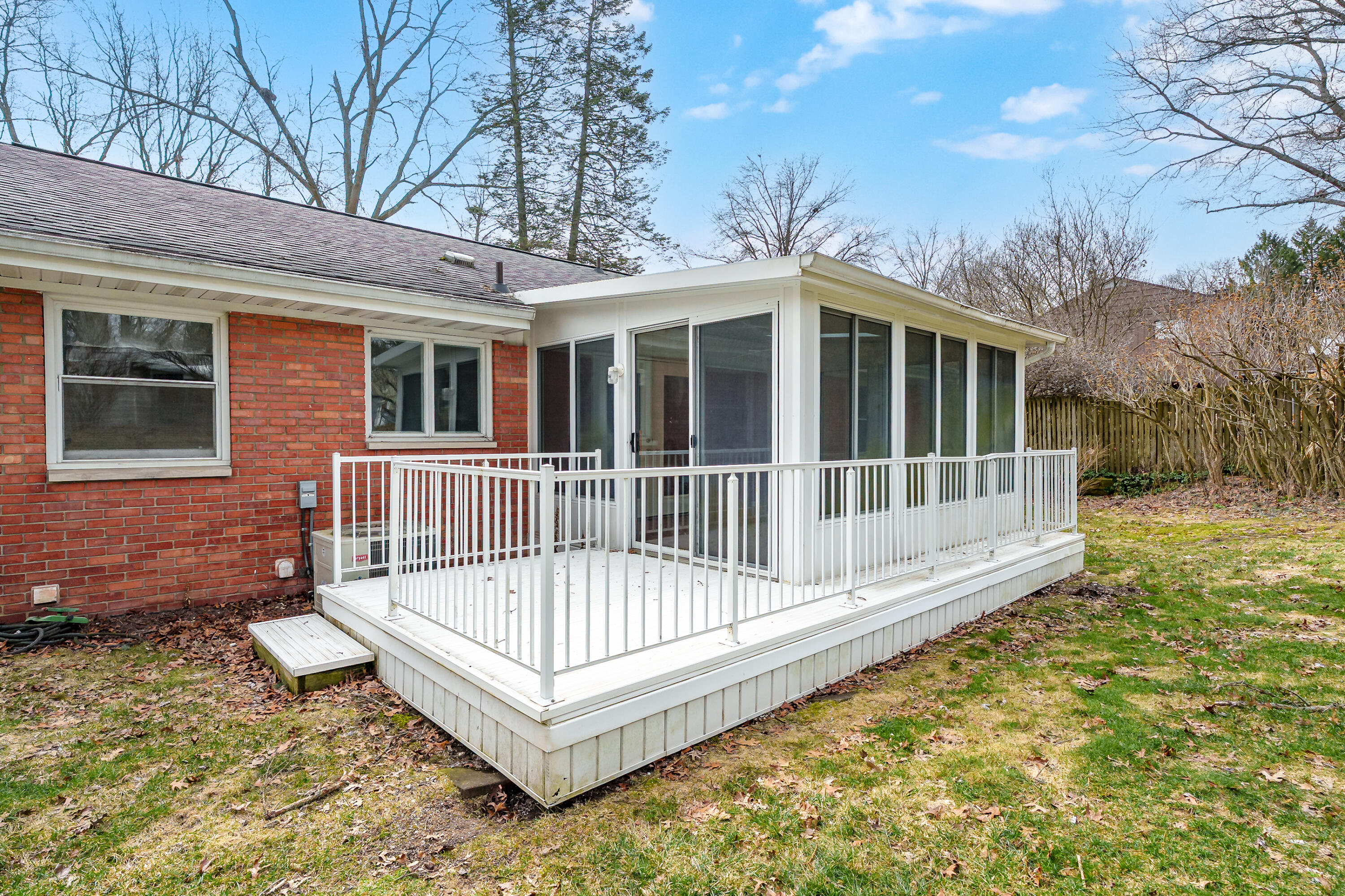 2424 Pine Ridge Road Kalamazoo, MI 49008 - Photo 33 of 34 Pine Ridge Rd 2424 Kalamazoo 49008-29