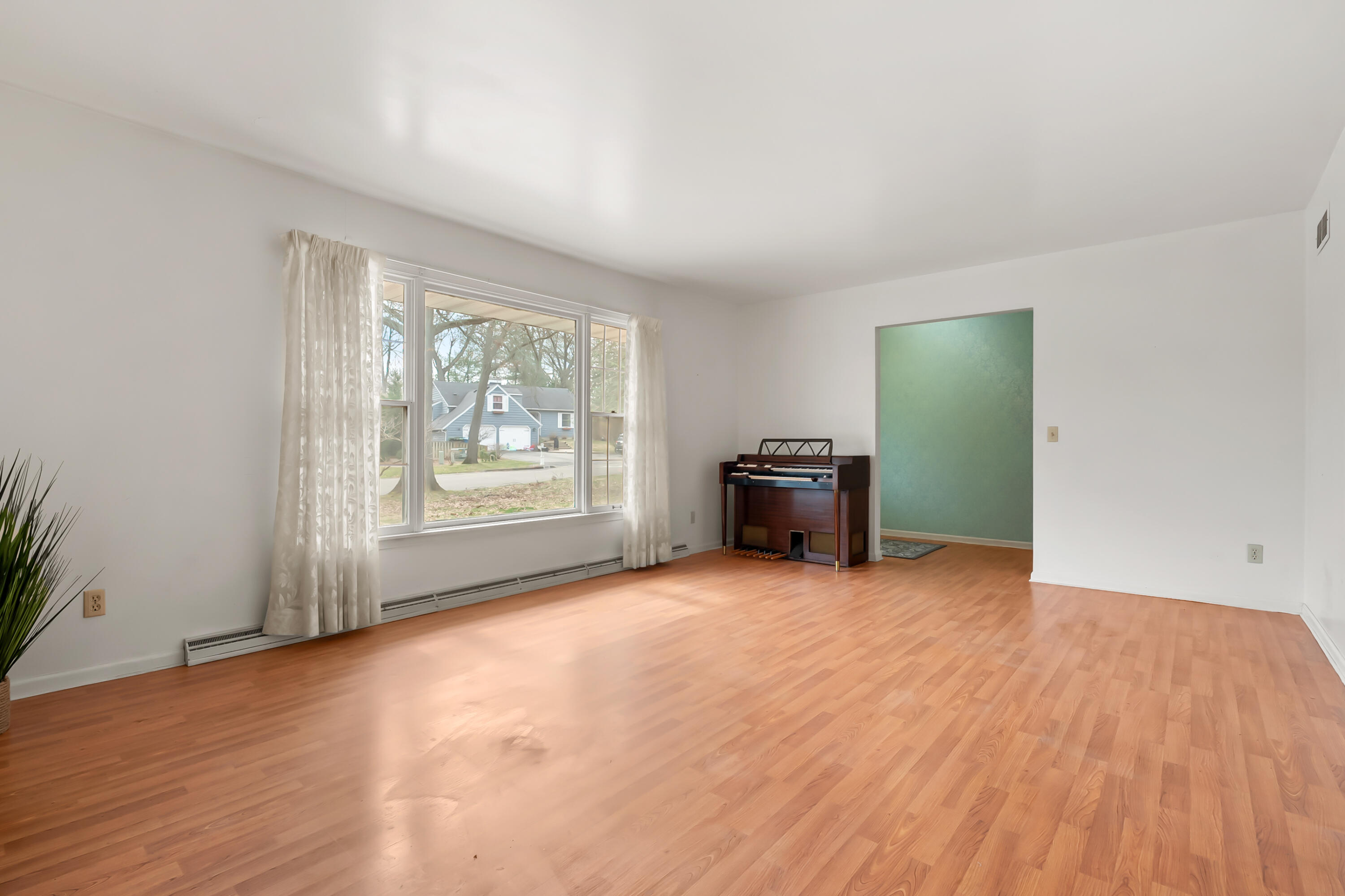 2424 Pine Ridge Road Kalamazoo, MI 49008 - Photo 6 of 34 Pine Ridge Rd 2424 Kalamazoo 49008-5