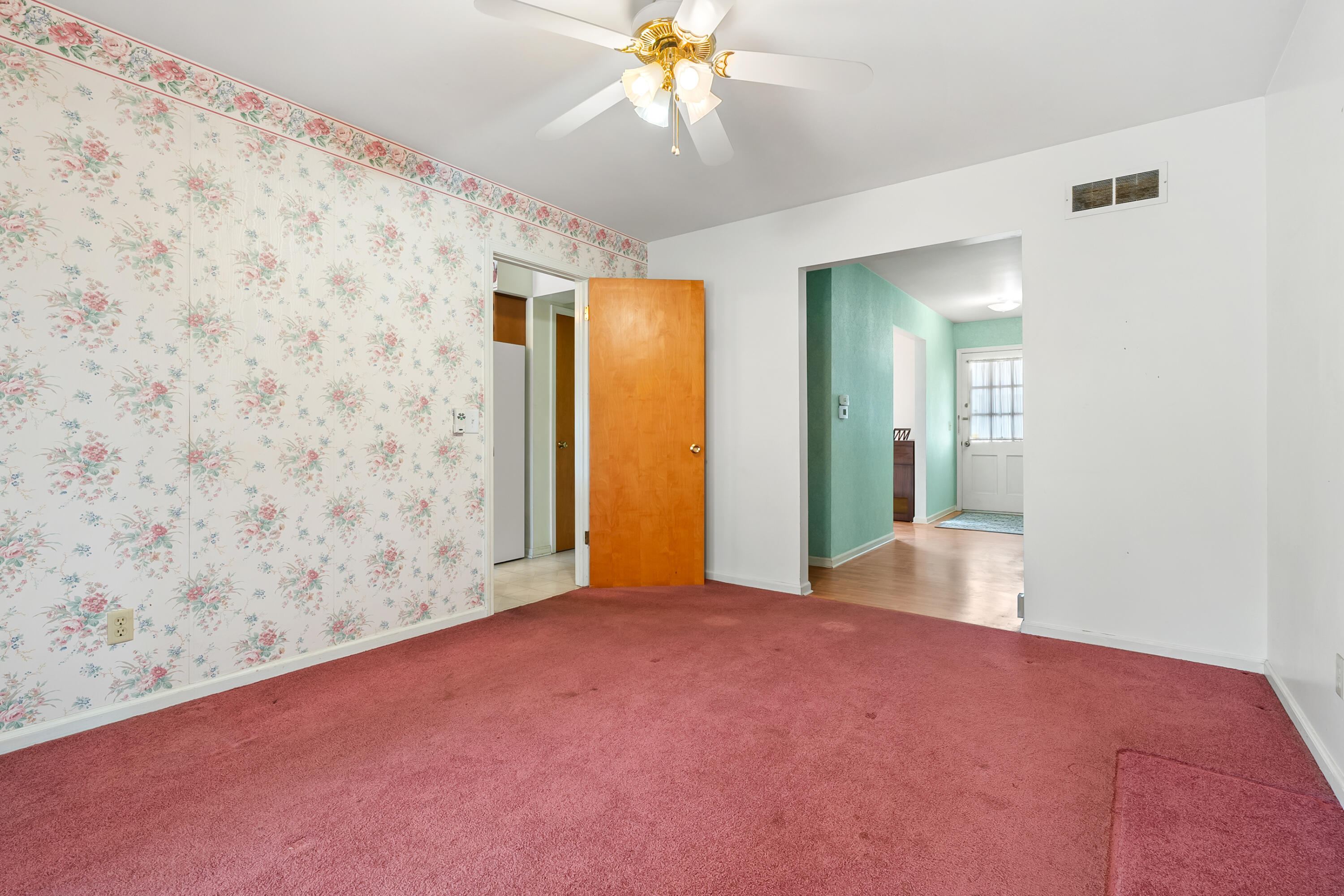 2424 Pine Ridge Road Kalamazoo, MI 49008 - Photo 9 of 34 Pine Ridge Rd 2424 Kalamazoo 49008-7
