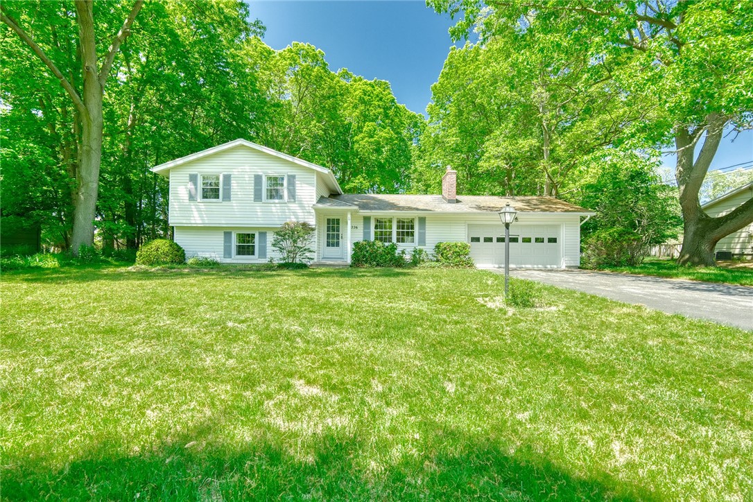 226 Dickinson Road Webster, NY 14580 - Photo 1 of 50