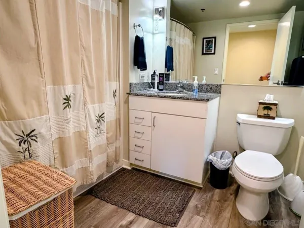 $3,795 | 425 West Beech Street, Unit 859, San Diego, CA 92101