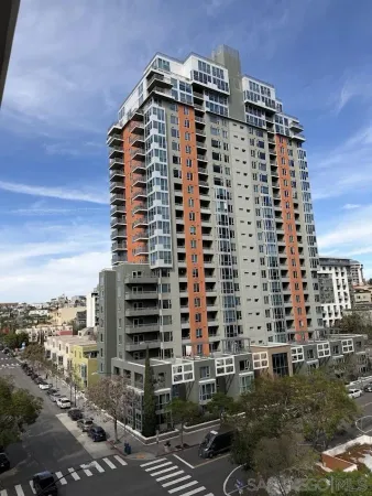 $3,795 | 425 West Beech Street, Unit 859, San Diego, CA 92101