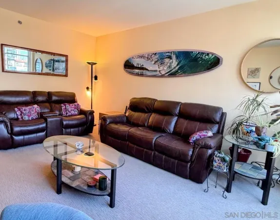 $3,795 | 425 West Beech Street, Unit 859, San Diego, CA 92101